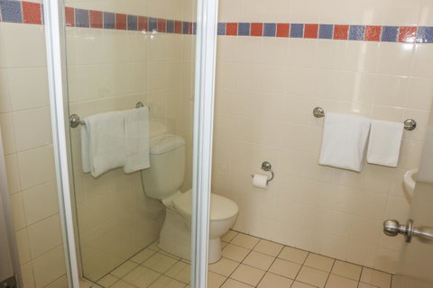 Salisbury Hotel Motel - Accommodation Burleigh 21