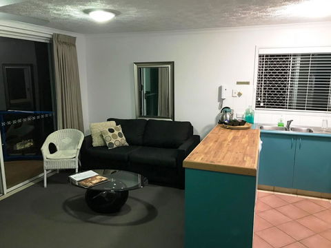 Surfers Beach Resort 2 - Accommodation Burleigh 17