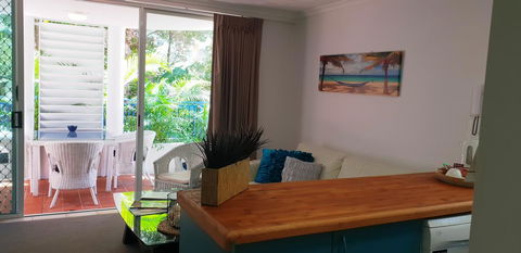 Surfers Beach Resort 2 - Accommodation Burleigh 8