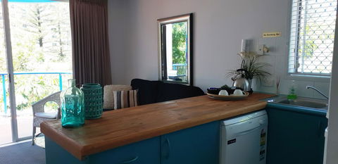 Surfers Beach Resort 2 - Accommodation Burleigh 18