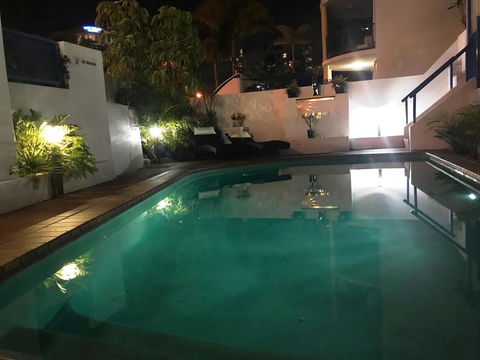 Surfers Beach Resort 2 - Accommodation Burleigh 22