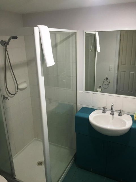 Surfers Beach Resort 2 - Accommodation Burleigh 35