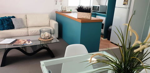 Surfers Beach Resort 2 - Accommodation Burleigh 6