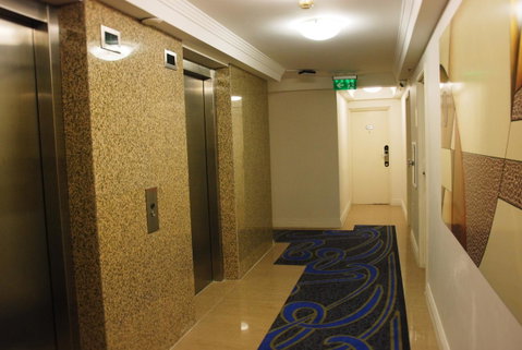 Astor Metropole Hotel - Accommodation Burleigh 11