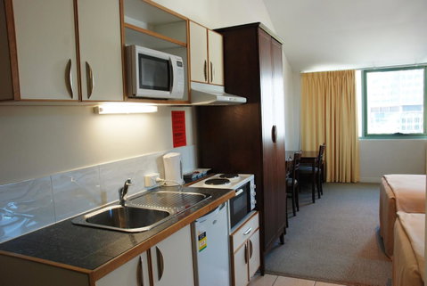 Astor Metropole Hotel - Accommodation Burleigh 10