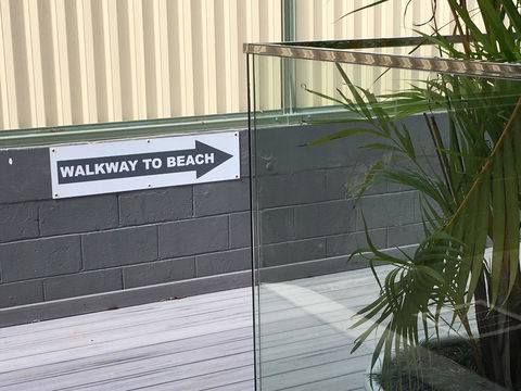 Burleigh Palms Holiday Apartments - Accommodation Burleigh 11