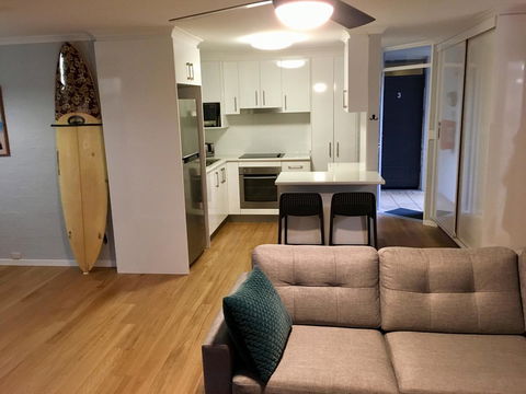 Burleigh Palms Holiday Apartments - Accommodation Burleigh 9