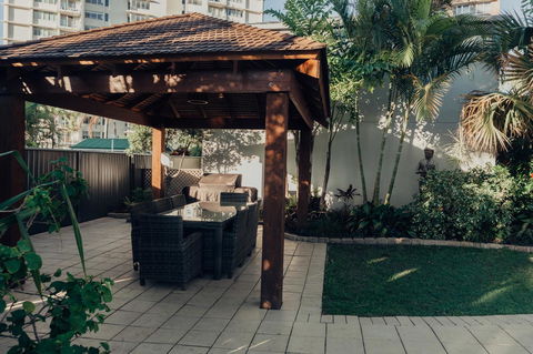 Burleigh Palms Holiday Apartments - Accommodation Burleigh 32