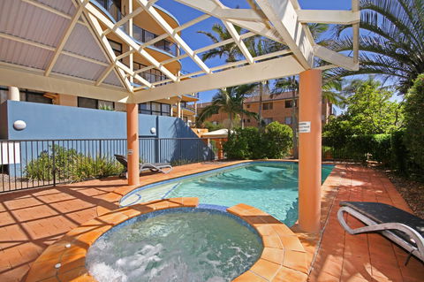 Unit 8 Bronte Of Coolum - Accommodation Burleigh 1