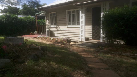 Boonah Cottage - Accommodation Burleigh 5
