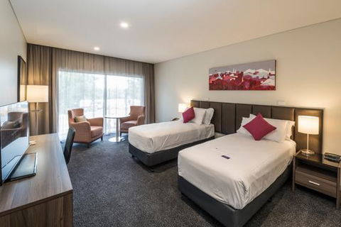 Alexandra Hills Hotel - Accommodation Burleigh 6