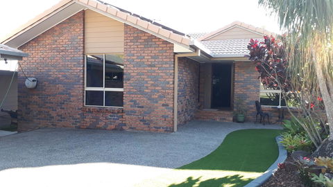 Private Apartment With Scenic Gardens - Accommodation Burleigh 3