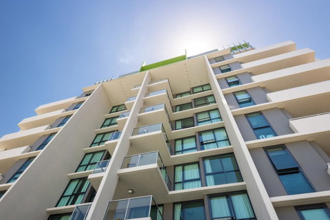 Flynn Brisbane - Accommodation Burleigh 4