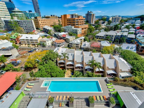 Flynn Brisbane - Accommodation Burleigh 32