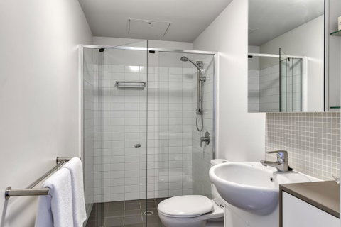 Flynn Brisbane - Accommodation Burleigh 26