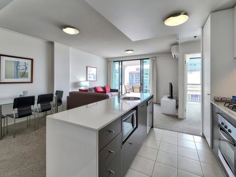 Flynn Brisbane - Accommodation Burleigh 35