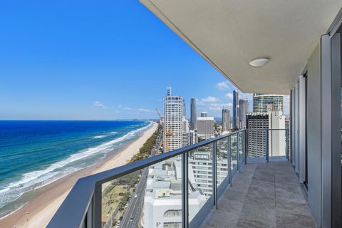 Surf 150 - Accommodation Burleigh 2