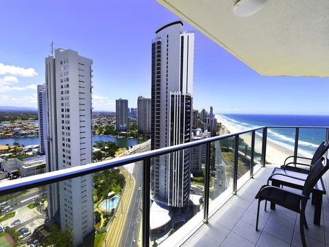 Surf 150 - Accommodation Burleigh 16