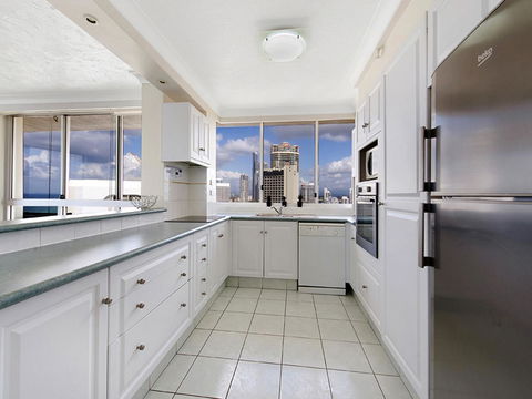 Surf 150 - Accommodation Burleigh 14