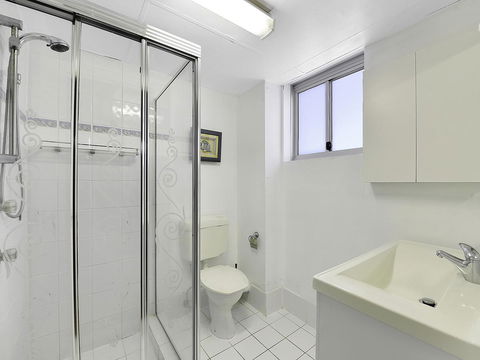 Surf 150 - Accommodation Burleigh 21