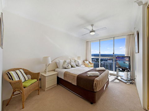 Surf 150 - Accommodation Burleigh 24