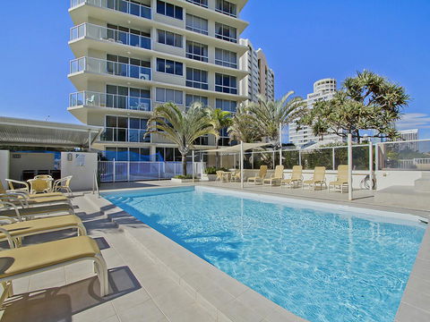 Surf 150 - Accommodation Burleigh 30
