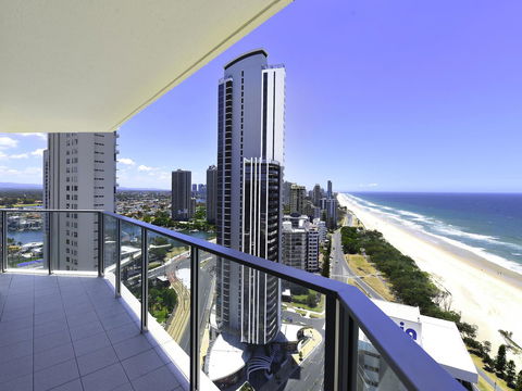 Surf 150 - Accommodation Burleigh 34