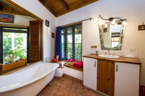Magnetic Cottage - Accommodation Burleigh 4