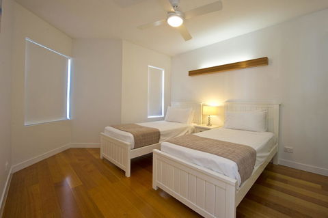 Maggies Beachfront Apartment 12 - Accommodation Burleigh 15