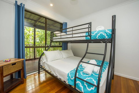 Koorakai - Accommodation Burleigh 5