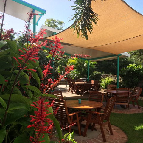 Tropical Palms Resort & 4WD Hire - Accommodation Burleigh 22