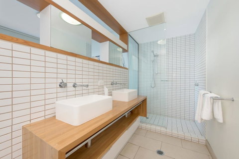 1 Bright Point Apartment 5101 - Accommodation Burleigh 3