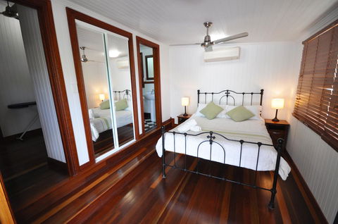 Island Adventure Holiday House - Accommodation Burleigh 17