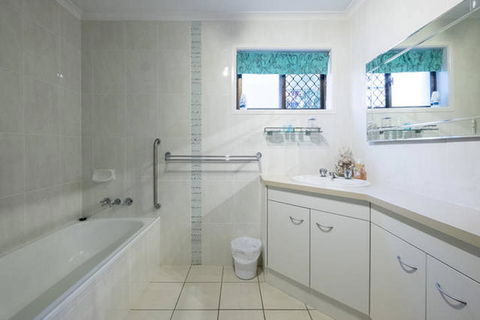Keith\'s Place, 1 Of The 3 Most Popular Units On Bribie - Accommodation Burleigh 18
