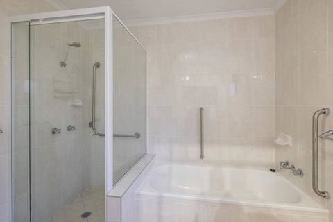 Keith\'s Place, 1 Of The 3 Most Popular Units On Bribie - Accommodation Burleigh 16