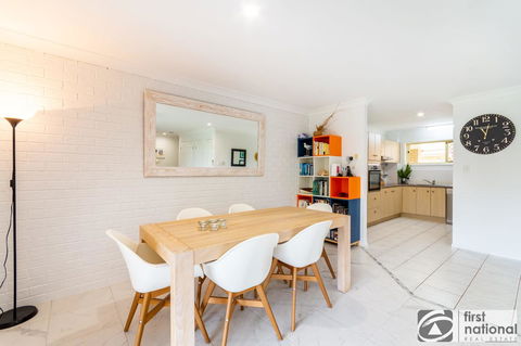 Immaculate Spacious Second Floor Unit Overlooking Pristine Parklands - Accommodation Burleigh 6