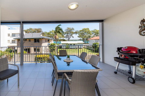 First Floor, Air Conditioned, Free Wi-Fi! - Accommodation Burleigh 7