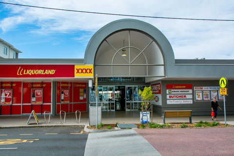 First Floor, Air Conditioned, Free Wi-Fi! - Accommodation Burleigh 3