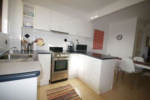Bird Song - Accommodation Burleigh 11