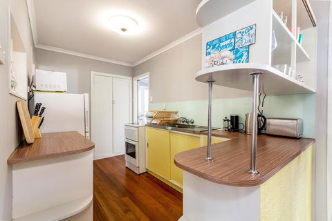 Fabulous Family Destination In Paradise Parade, Bongaree - Accommodation Burleigh 15