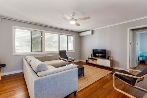 Fabulous Family Destination In Paradise Parade, Bongaree - Accommodation Burleigh 1