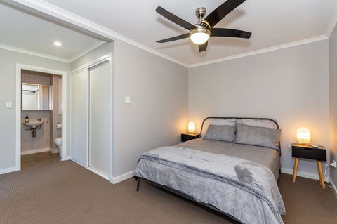 Fabulous Family Destination In Paradise Parade, Bongaree - Accommodation Burleigh 17