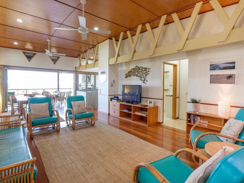 Claytons 1 By Discover Stradbroke - Accommodation Burleigh 3
