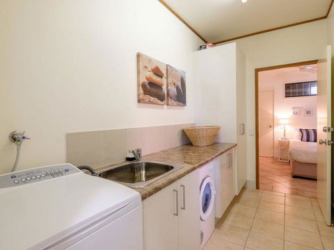 Claytons 1 By Discover Stradbroke - Accommodation Burleigh 20
