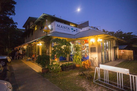 Manta Lodge YHA & Scuba Centre - Accommodation Burleigh 0