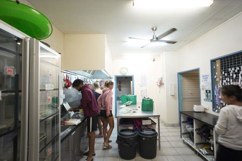 Manta Lodge YHA & Scuba Centre - Accommodation Burleigh 6