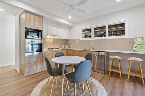 Day Dreaming - Accommodation Burleigh 0