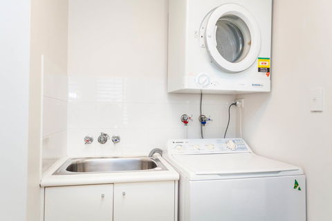 Seychelles Down - Accommodation Burleigh 23