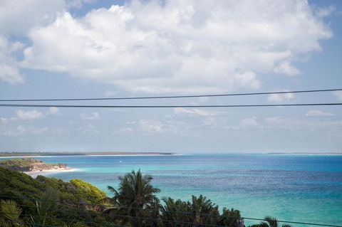 Seychelles Up - Accommodation Burleigh 3