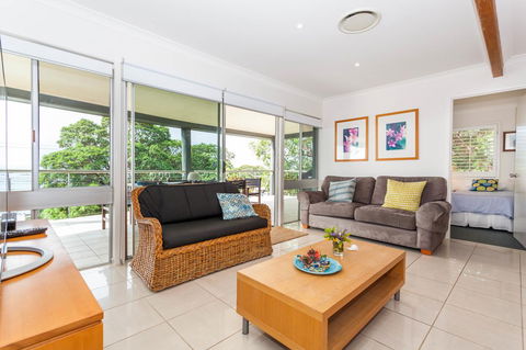Seychelles Up - Accommodation Burleigh 9
